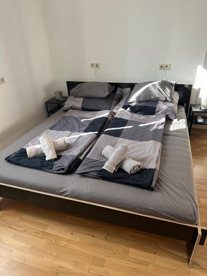 Central Plaza Mini Apartment 1 Bruck an der Leitha Exterior foto